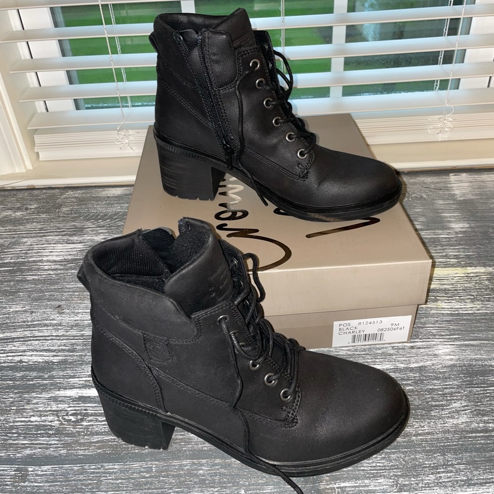 Crown Vintage Charley Bootie Size 9 Black